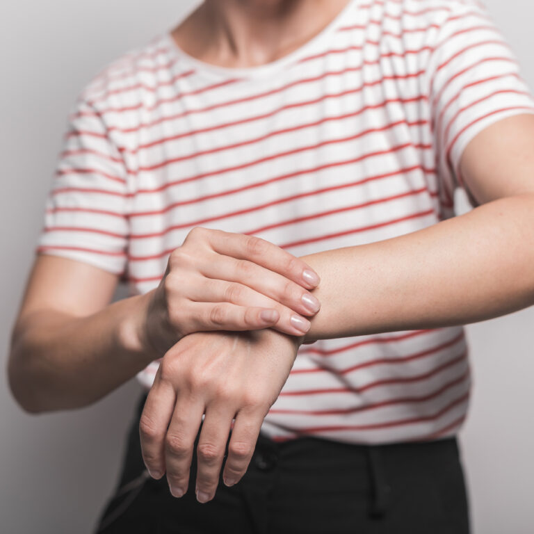 <p>swelling in arms due to lymphedema</p>
<p>swelling in arms due to lymphedema</p>